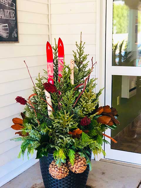 Winter container with Skis